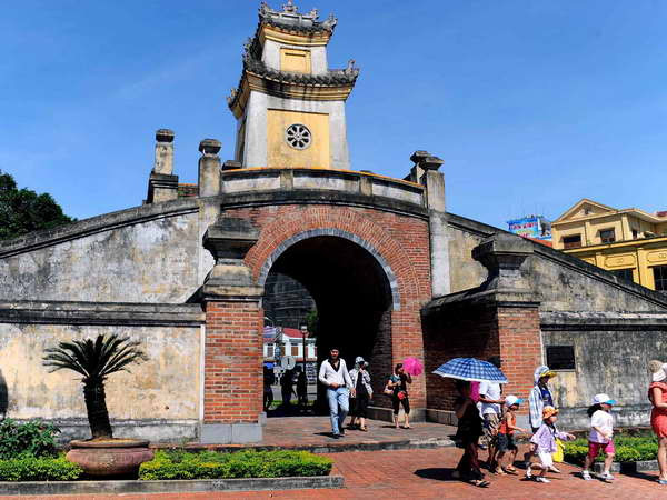 Quảng Bình - vùng đất văn vật sản sinh ra nhiều hào kiệt ảnh 1