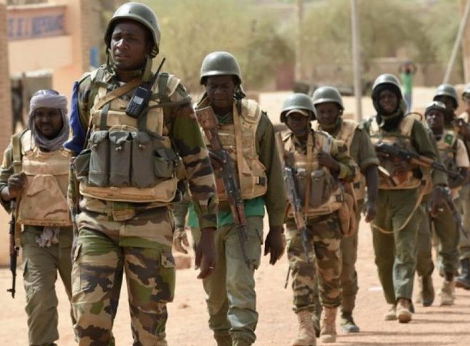 Mali: 35 binh sỹ thiệt mạng trong vụ tấn công vào doanh trại quân đội ảnh 1