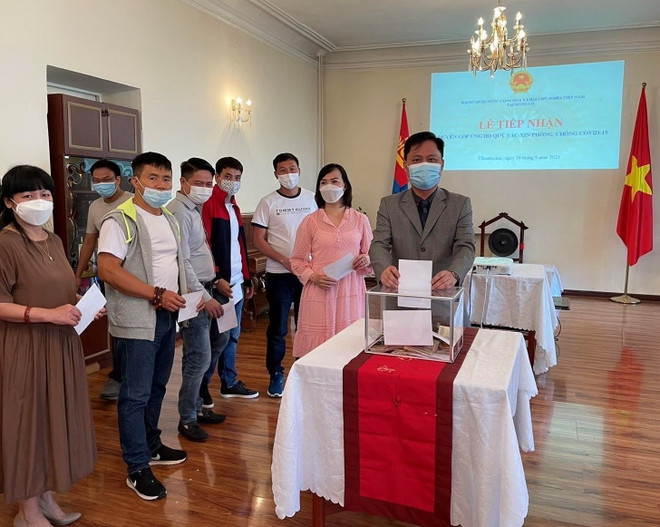 ĐSQ Việt Nam tại Mông Cổ tổ chức tiếp nhận quyên góp ủng hộ chống dịch ảnh 1