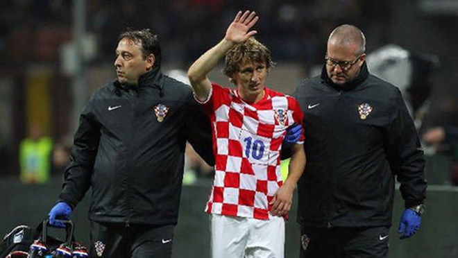 Luka Modric dính chấn thương: Cơn đau đầu của Carlo Ancelotti? ảnh 1