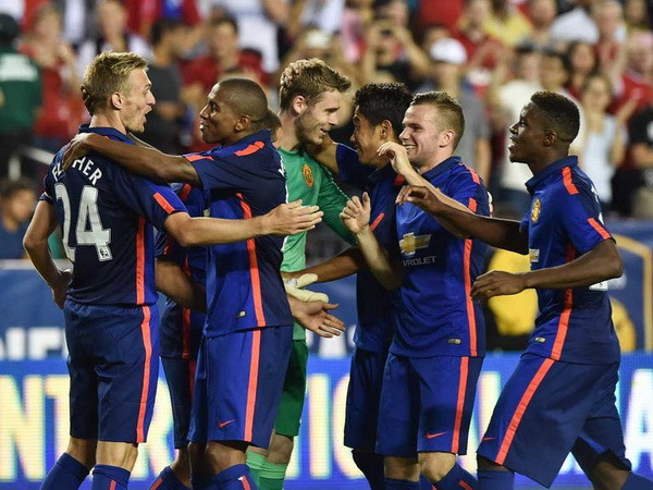 Cận cảnh pha bóng một chạm tuyệt vời của Manchester United ảnh 1