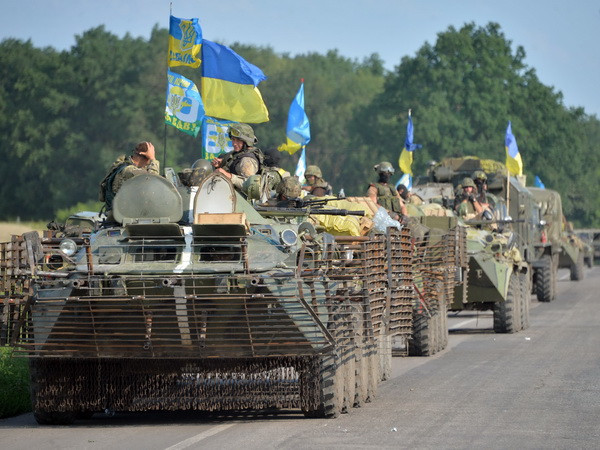 Ukraine phủ nhận bắn tên lửa đạn đạo nhằm vào quân ly khai ảnh 1