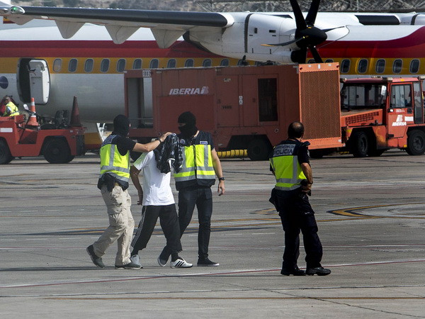 Tây Ban Nha bắt giữ 3 nghi phạm thánh chiến Hồi giáo ảnh 1