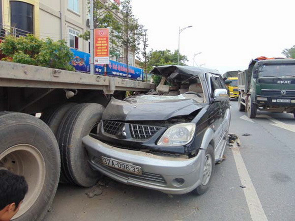 Khởi tố lái xe buồn ngủ gây tai nạn làm 7 người thương vong ảnh 1