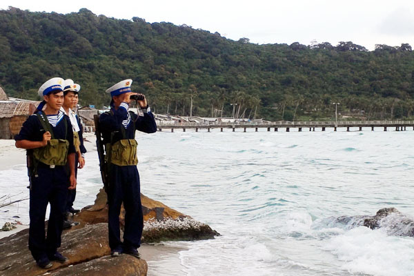 “Biển Đông thời gian tới tiếp tục tiềm ẩn nhiều bất trắc” ảnh 1