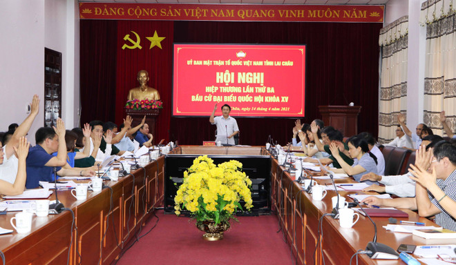 Lai Châu đẩy mạnh tuyên truyền bầu cử ở vùng đồng bào dân tộc thiểu số ảnh 1