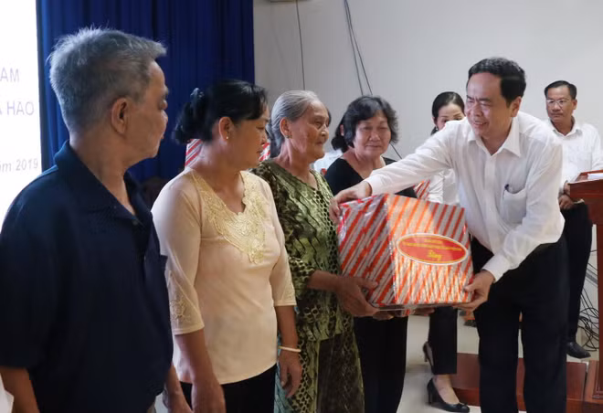 Chủ tịch MTTQ dự Đại lễ kỷ niệm 80 năm Ngày khai đạo Phật giáo Hòa Hảo ảnh 2
