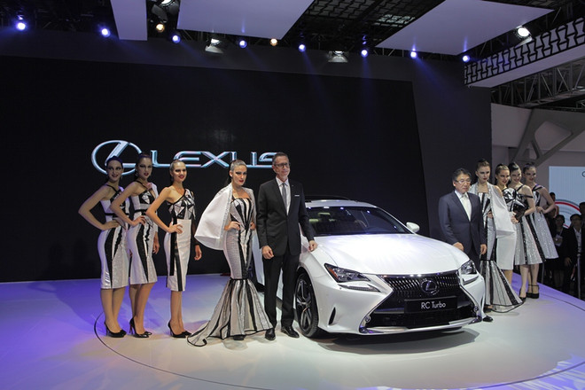 Hàng loạt mẫu xe mới đỉnh cao lần đầu lộ diện tại VMS 2016 ảnh 1