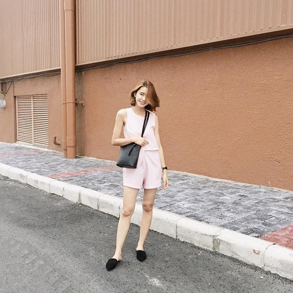 Trang phục đẹp mê hồn của các tín đồ thời trang Việt ngày mát mẻ ảnh 9