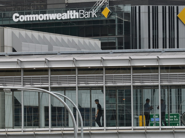 CBA - Ngân hàng lớn nhất của Australia chấp nhận án phạt nửa tỷ USD ảnh 1