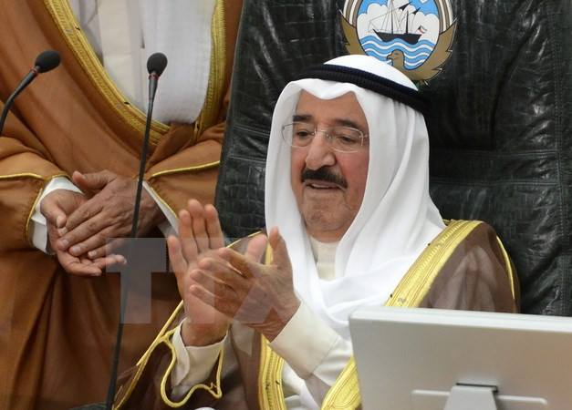 Quốc vương Kuwait kêu gọi Qatar kiềm chế để xoa dịu căng thẳng ảnh 1