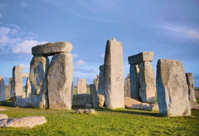 Hé lộ nhiều bí ẩn chưa từng biết đến về di tích Stonehenge ảnh 1