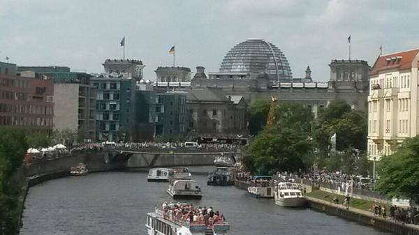 Lễ chào đón hoành tráng đội tuyển Đức vừa trở về từ Brazil ảnh 21