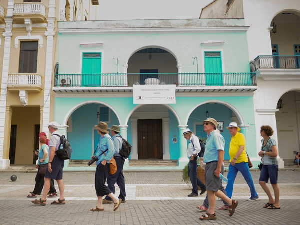 Mỹ khuyến nghị công dân Mỹ nên 'cân nhắc' khi tới Cuba ảnh 1