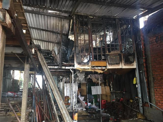 Bình Dương: Cháy cửa hàng cho thuê vật liệu xây dựng nghi do chập điện ảnh 1