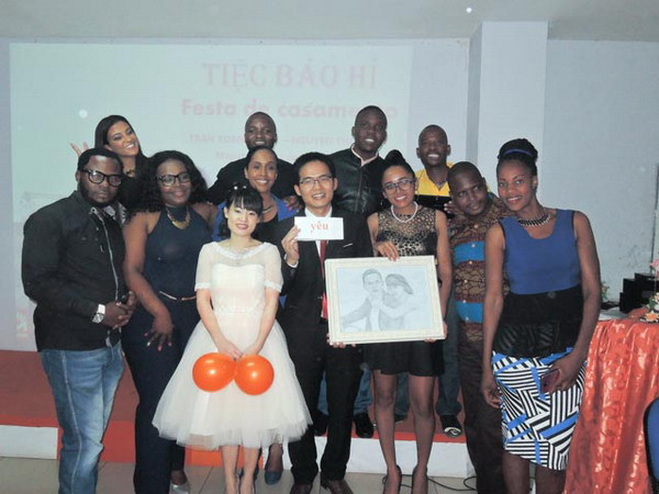 Đám cưới đầu tiên của người Việt ở Mozambique: Giản dị và ấm cúng ảnh 1