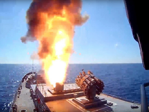 Đường dây nóng quân sự Nga-Mỹ về Syria vẫn hoạt động ảnh 1