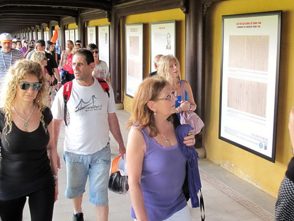 Triển lãm tư liệu về tiến sỹ Việt Nam dưới triều đại phong kiến ảnh 1