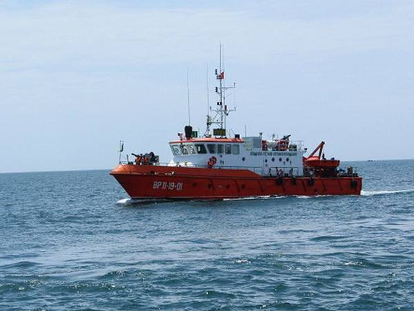 Tìm được thi thể 1 ngư dân trong vụ chìm tàu tại Bình Thuận ảnh 1