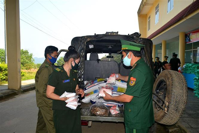 Việt-Lào tăng cường phối hợp phòng, chống dịch bệnh COVID-19 ảnh 1