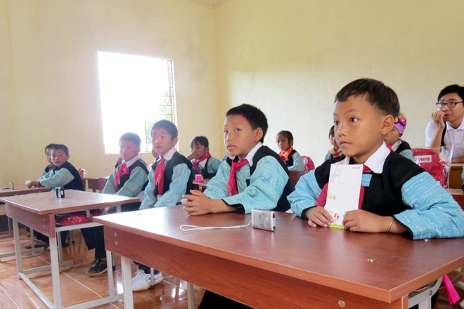 Canon tặng phòng học cho trẻ em đồng bào dân tộc thiểu số ảnh 4