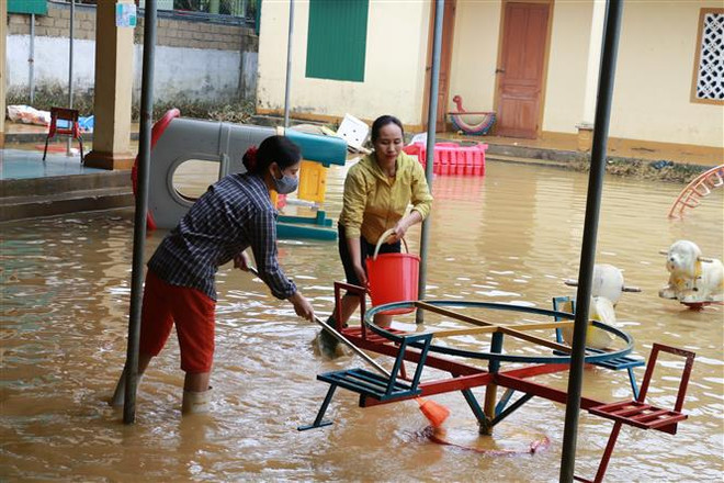 Chính phủ Australia, Thụy Sỹ viện trợ cho người dân vùng lũ miền Trung ảnh 1