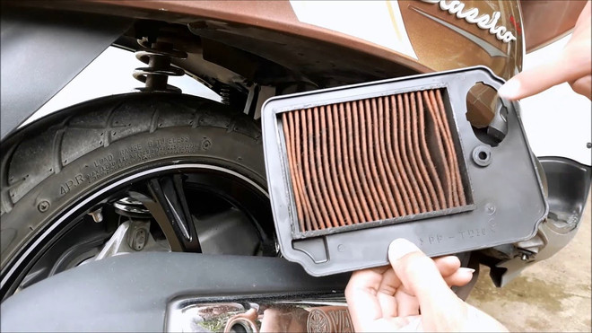 Một số chú ý giúp bảo vệ xe máy sau khi di chuyển trong mùa mưa bão ảnh 4