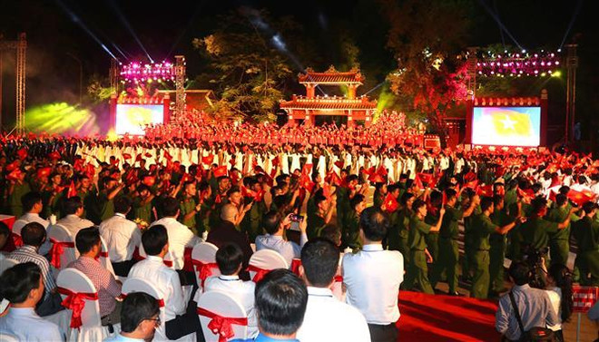 Cầu truyền hình 'Bài ca kết đoàn' - 50 năm thực hiện Di chúc của Bác ảnh 1