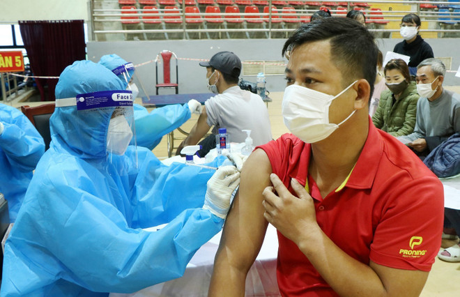 Phú Thọ tiêm phòng COVID-19 mũi thứ 3 cho nhóm đối tượng ưu tiên ảnh 1