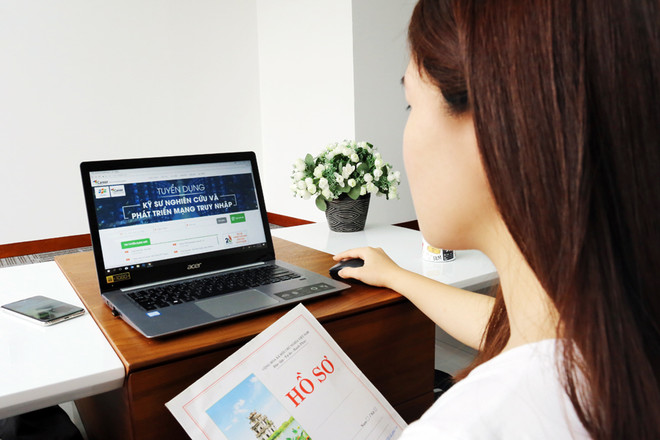 Ứng viên chỉ cần ngồi nhà cũng có thể tiếp cận và thực hiện trả lời phỏng vấn với nhà tuyển dụng. (Ảnh: FPT) FPT lần đầu công bố hệ thống phỏng vấn trực tuyến tại Việt Nam ảnh 1