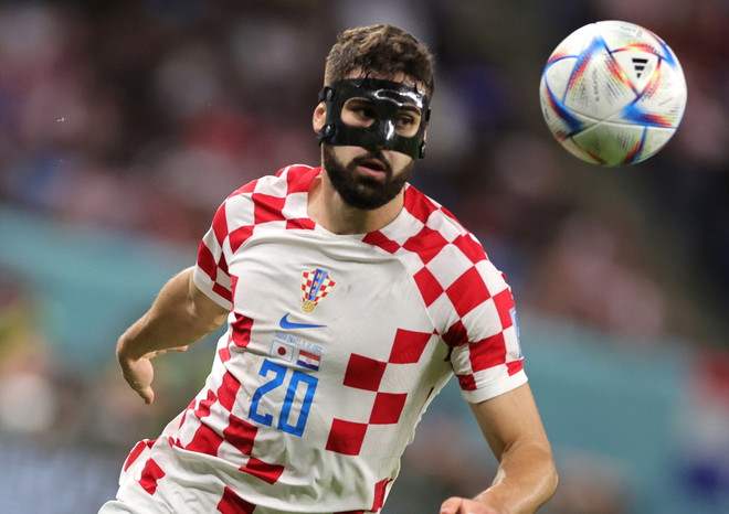 Trung vệ Josko Gvardiol của Croatia. (Nguồn: Getty Images) World Cup 2022: Ai sẽ giành giải thưởng Cầu thủ trẻ xuất sắc nhất? ảnh 1