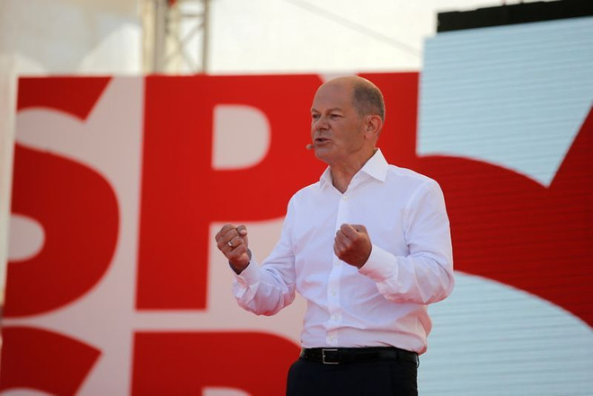 Tỷ lệ ủng hộ ứng cử viên thủ tướng của SPD, Bộ trưởng Tài chính Olaf Scholz gia tăng. (Nguồn: Reuters) Đức: SPD vượt qua liên đảng CDU/CSU lần đầu tiên trong 15 năm ảnh 1