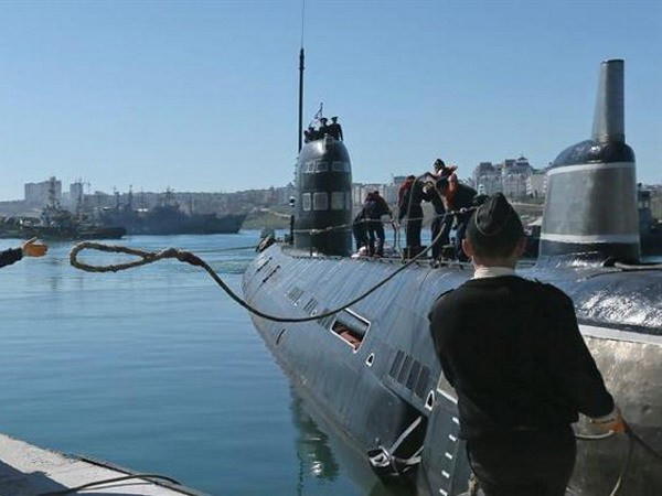 Nga đột kích thêm một tàu chiến của Ukraine tại Crimea ảnh 1
