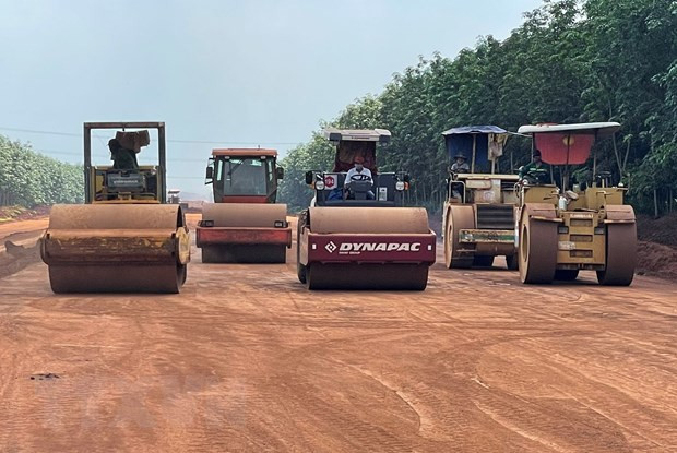 Khẩn trương hoàn thành Báo cáo thẩm định hai dự án đường Vành đai ảnh 2