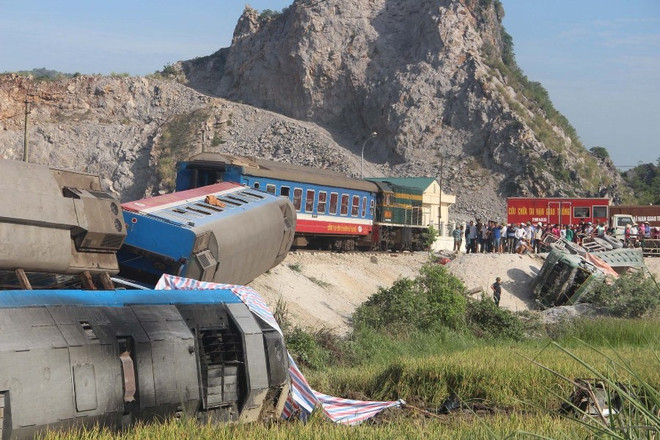 Chủ tịch Đường sắt: 'Thế kỷ 21 vẫn cầm cờ chạy chân đất để bắt tàu’ ảnh 2