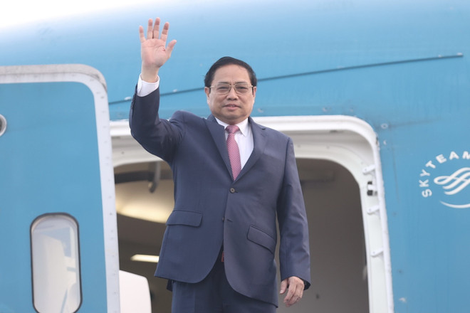 Thủ tướng lên đường thăm Campuchia, dự Hội nghị cấp cao ASEAN ảnh 1
