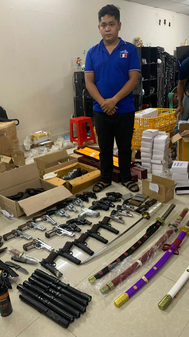 Thành phố Hồ Chí Minh triệt phá đường dây mua bán trái phép vũ khí ảnh 3