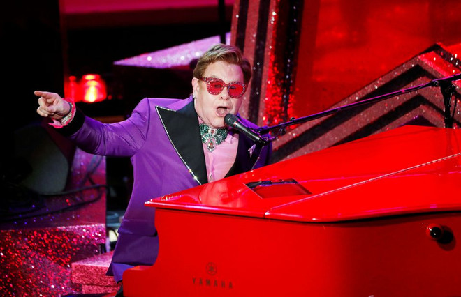 Elton John thay đổi thời gian và địa điểm lưu diễn vì lý do sức khỏe ảnh 1