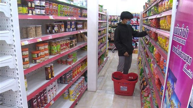 Ngân hàng Thế giới hạ dự báo tăng trưởng kinh tế của Lào ảnh 1