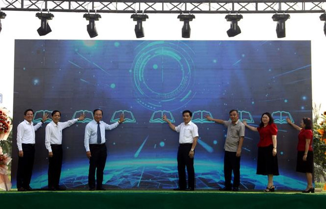 Khai trương thư viện số cộng đồng đầu tiên trên cả nước ảnh 1