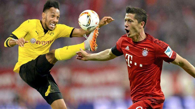 Pierre-Emerick Aubameyang sau 10 trận đã ghi 11 bàn và Robert Lewandowski 7 bàn. (Nguồn: AP) Jerome Boateng chọc tức Dortmund trước trận Klassiker kinh điển ảnh 2
