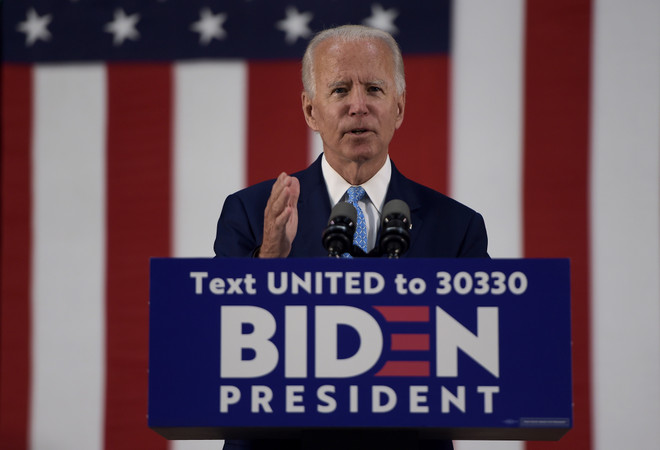 Tỷ lệ ủng hộ ứng cử viên Joe Biden tăng mạnh trong nhóm cử tri da màu ảnh 1