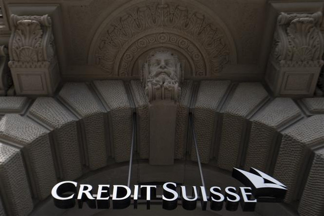 Giá cổ phiếu của Credit Suisse giảm 20%, các ngân hàng châu Âu lao đao ảnh 1