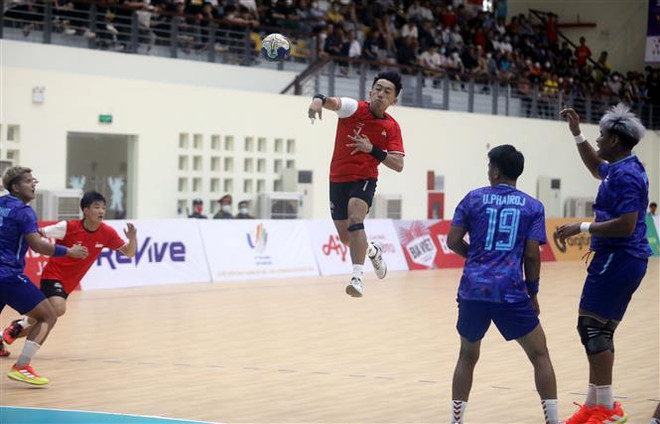 Bóng ném trong nhà nam SEA Games 31: Thái Lan-Singapore hòa kịch tính ảnh 1