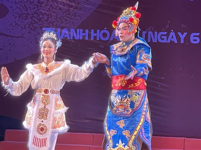 Đêm tỏa sáng của các tài năng nghệ thuật âm nhạc truyền thống Việt Nam ảnh 1