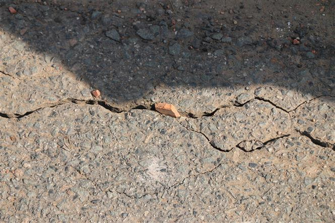 An Giang: Xuất hiện vết nứt mới trên Quốc lộ 91 đoạn qua xã Bình Mỹ ảnh 1