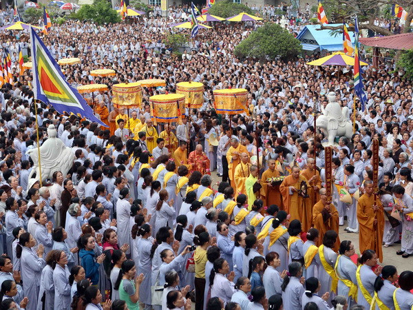 Không đốt vàng mã tại Lễ hội Quán Thế Âm - Ngũ Hành Sơn 2015 ảnh 1