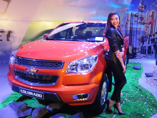 Chevrolet Colorado ra mắt 4 phiên bản, giá từ 599 triệu đồng ảnh 1