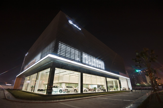 Lexus chính thức khai trương đại lý đầu tiên tại Hà Nội ảnh 2