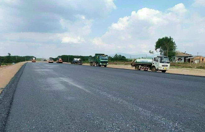 Bộ GTVT đề xuất hơn 120.700 tỷ đồng làm 6 dự án trọng điểm ảnh 1